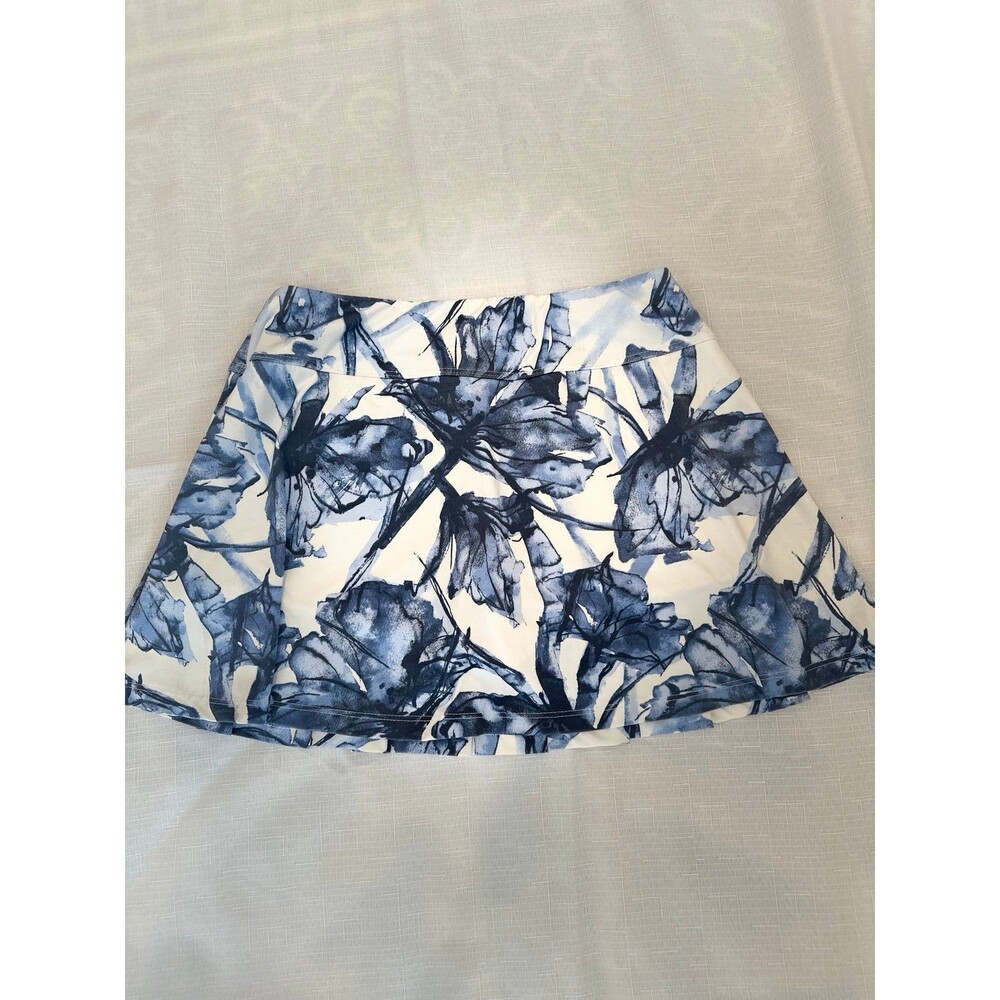 Venus Skort size medium